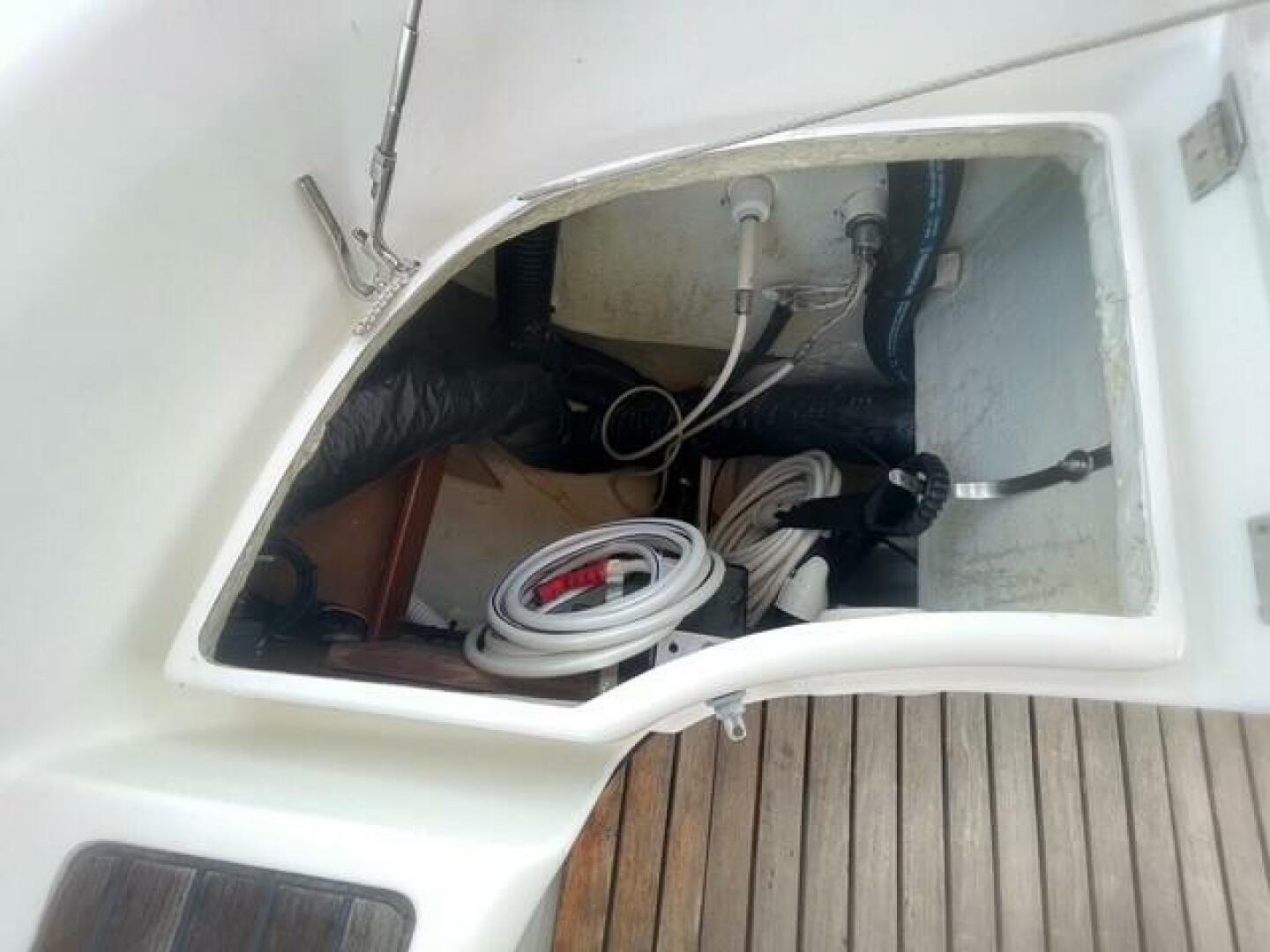 At Last 43ft Beneteau Yacht For Sale