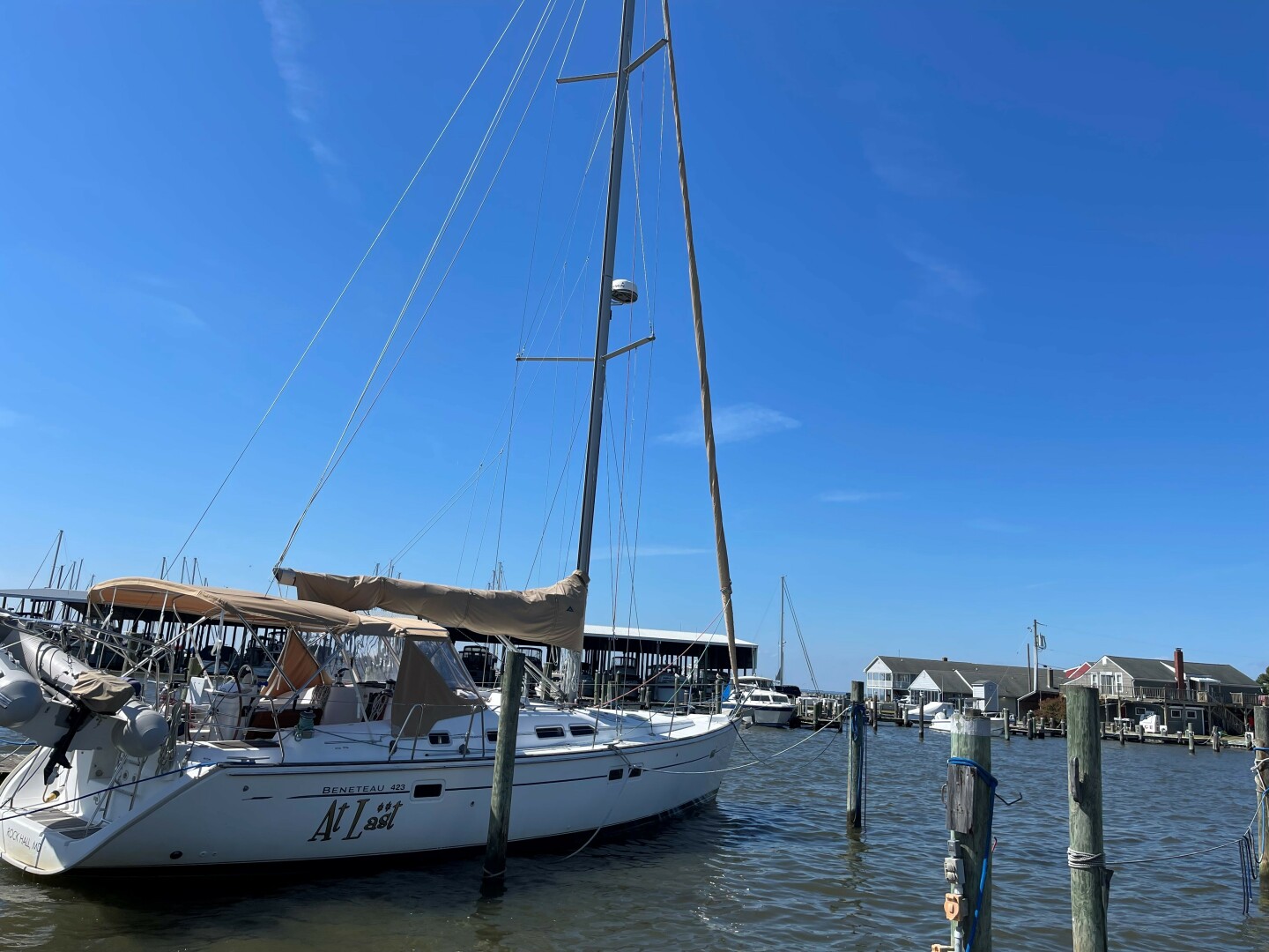 At Last 43ft Beneteau Yacht For Sale