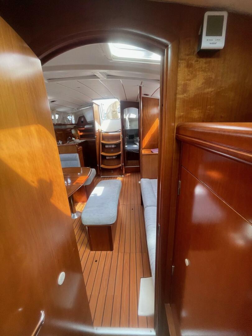 At Last 43ft Beneteau Yacht For Sale