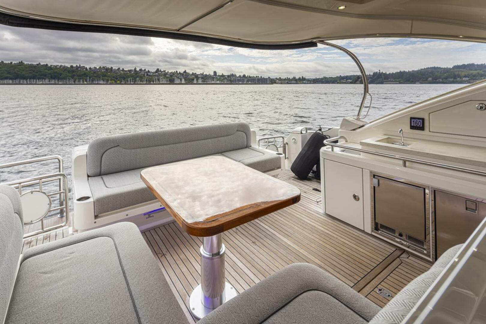 Lucky Dog 50ft Riviera Yacht For Sale