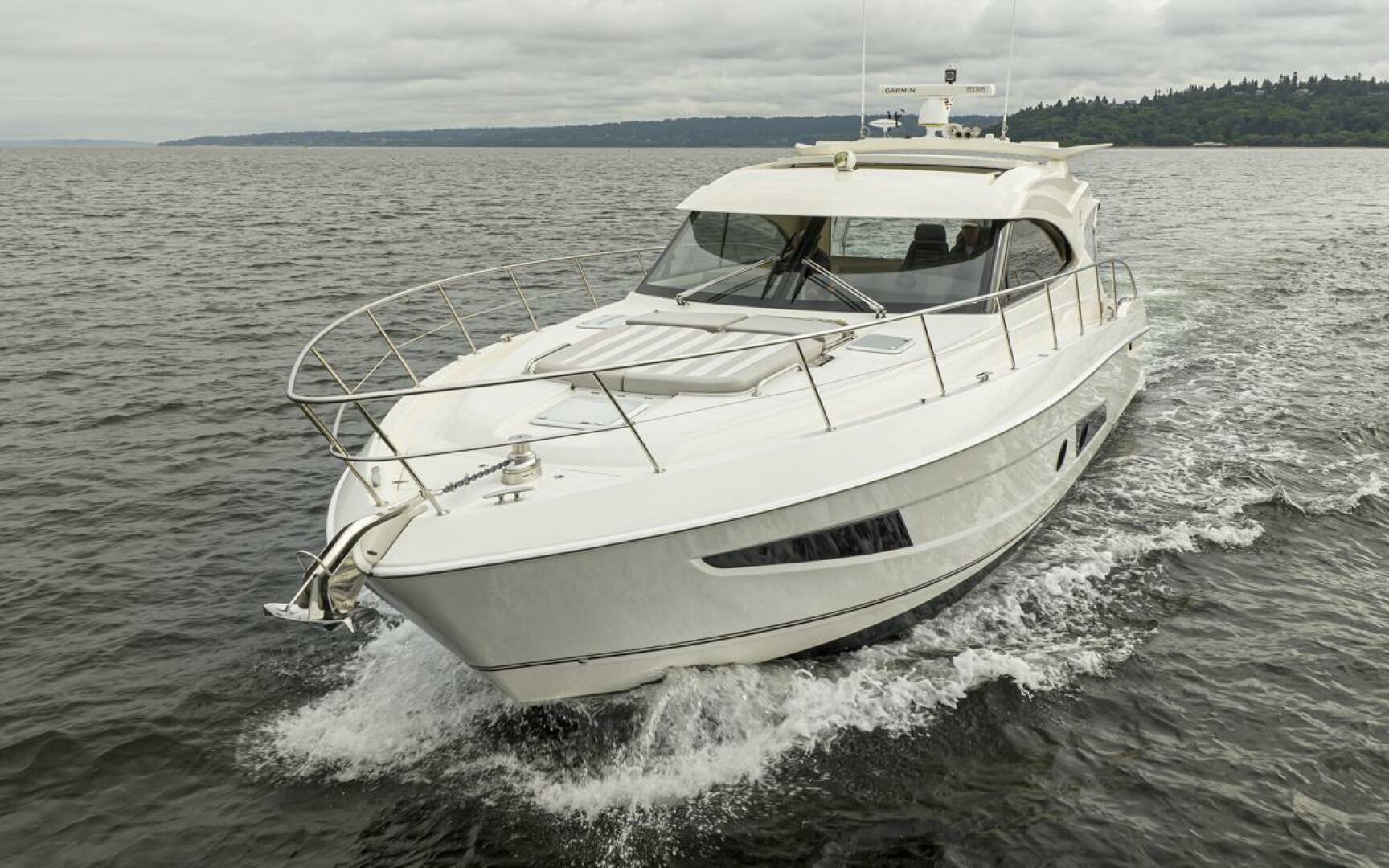 Lucky Dog 50ft Riviera Yacht For Sale