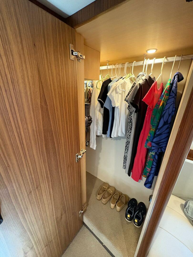 Happy Ours 54ft Riviera Yacht For Sale