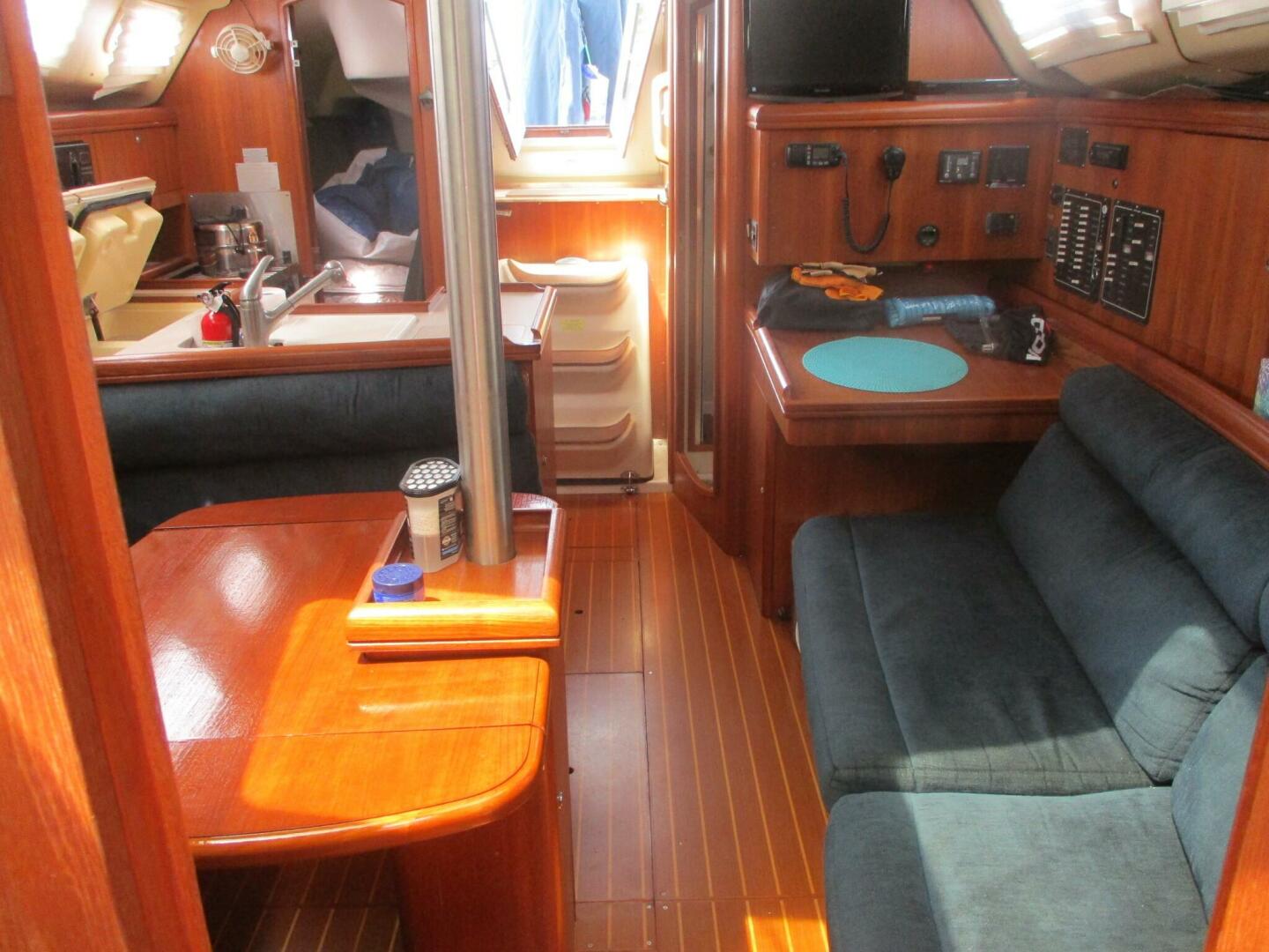 35ft Hunter Yacht For Sale