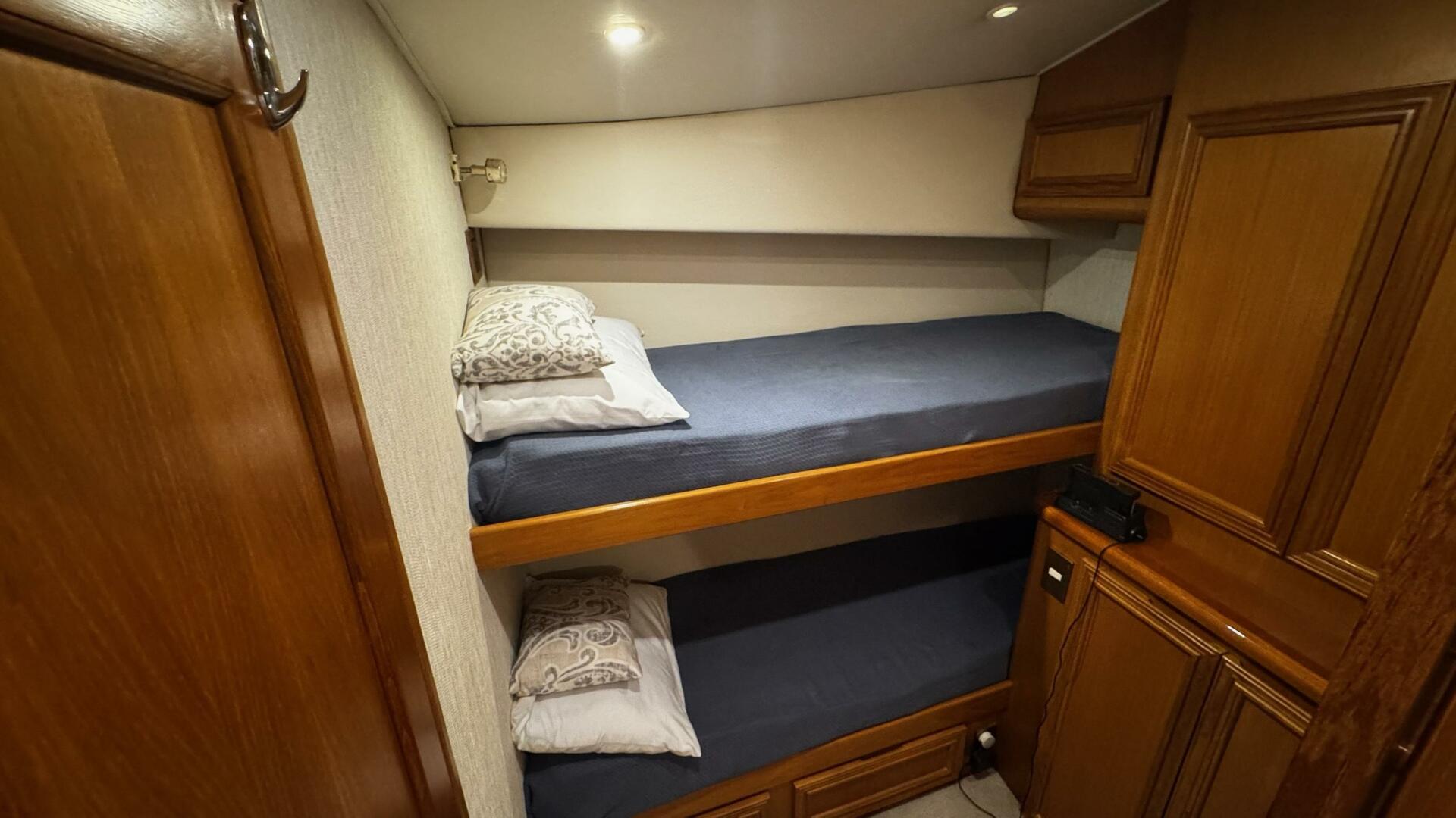 HAMMERTIME 48ft Cavileer Yacht For Sale