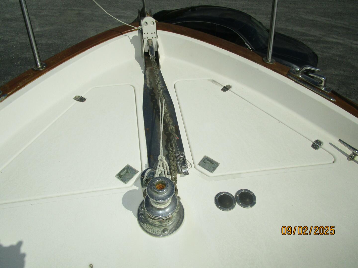 40' Legacy anchor windlass