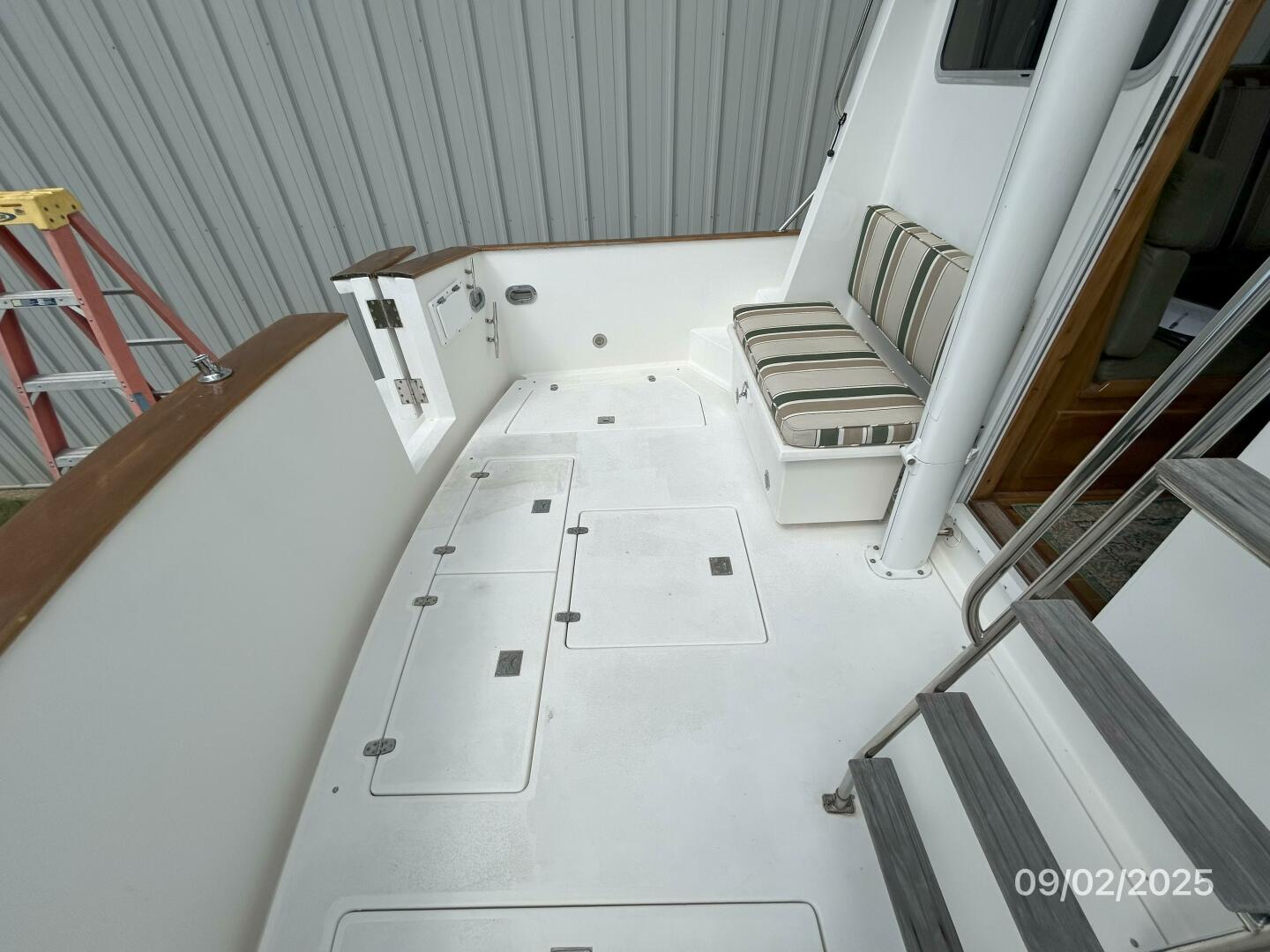 40' Legacy cockpit port