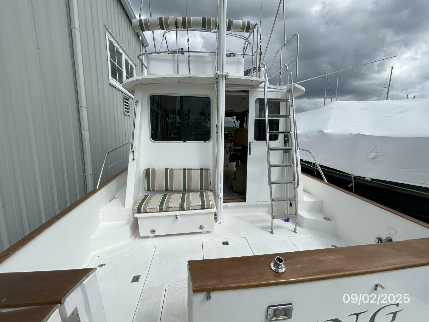 40' Legacy cockpit forward