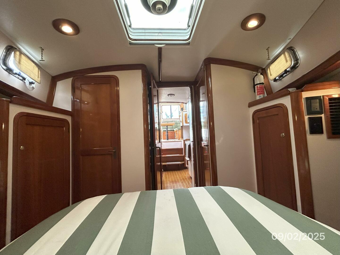 40' Legacy master stateroom aft