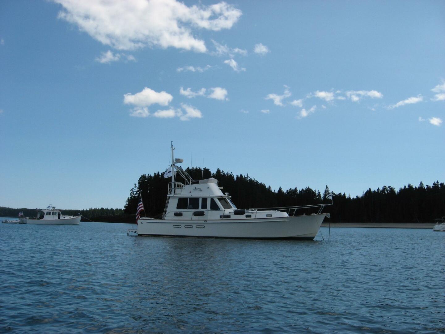 40' Legacy starboard profile