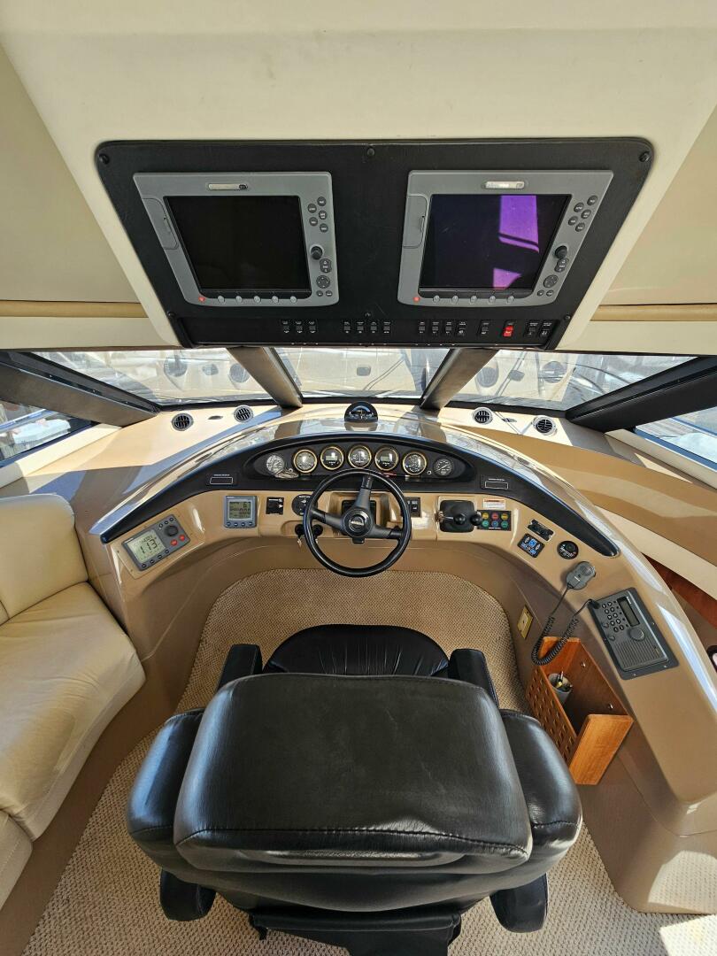 53ft Carver Yacht For Sale