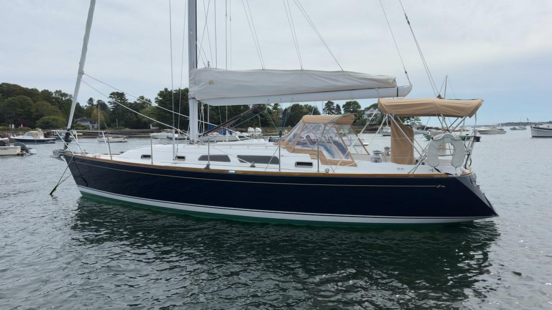 FINESSE 38ft Sabre Yacht For Sale