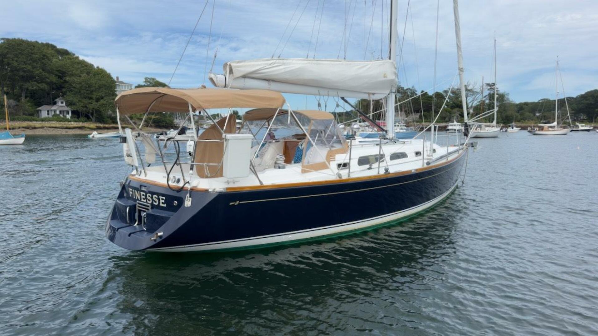 FINESSE 38ft Sabre Yacht For Sale