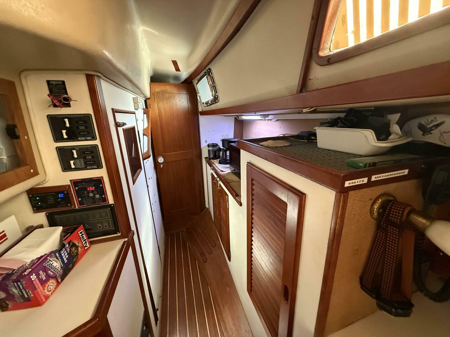 Meno Mosso 44ft Catalina Morgan Yacht For Sale