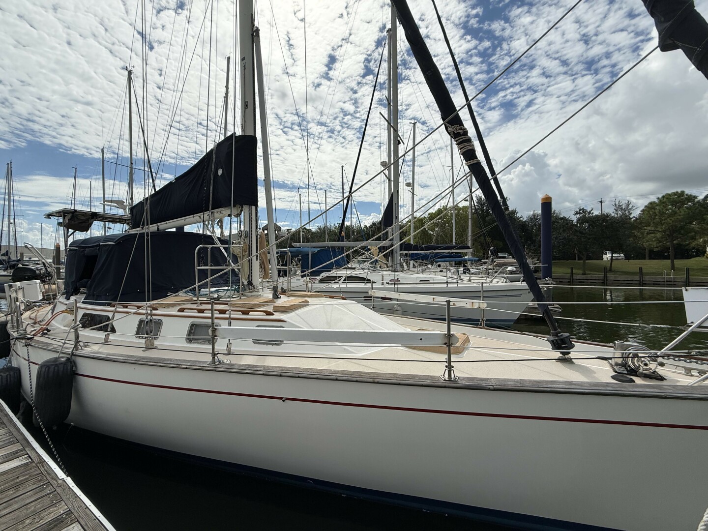Meno Mosso 44ft Catalina Morgan Yacht For Sale