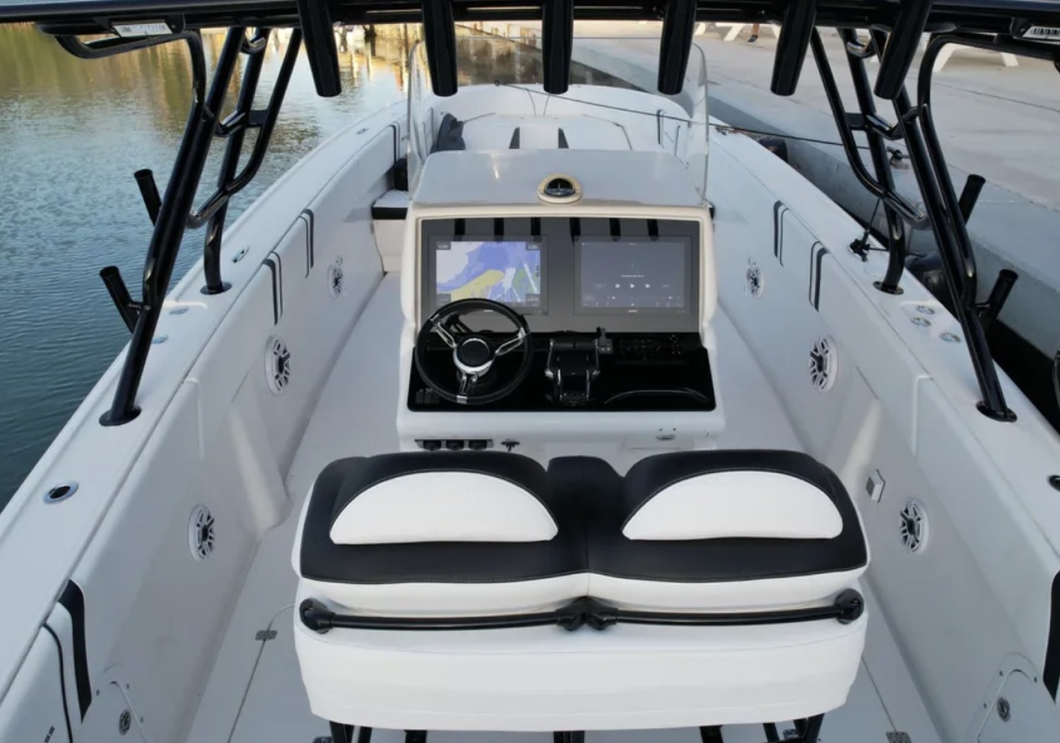 2009 Midnight Express 34 Open