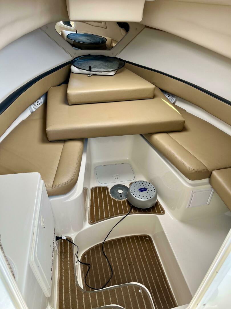 Empty Nest 26ft Seaswirl Striper Yacht For Sale
