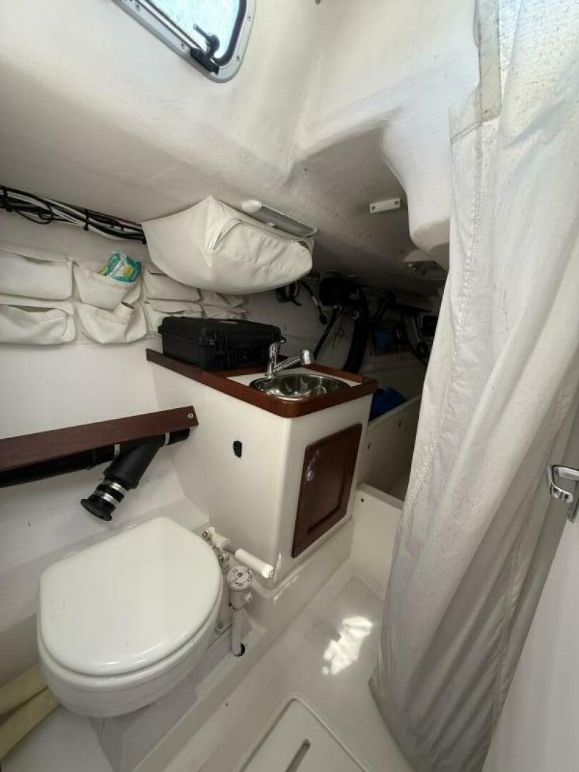 Alchemy 40ft J Boats Yacht For Sale
