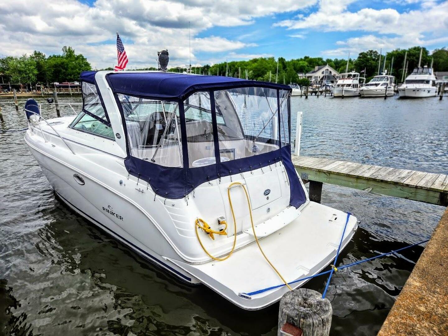 32ft Rinker Yacht For Sale