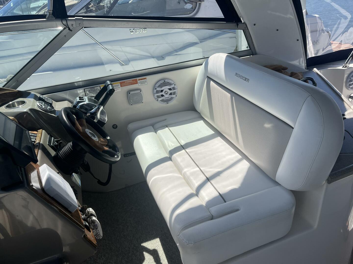 32ft Rinker Yacht For Sale