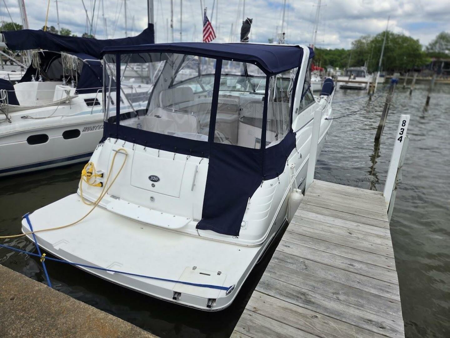 32ft Rinker Yacht For Sale
