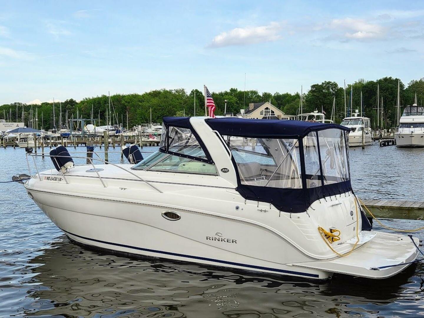 32ft Rinker Yacht For Sale