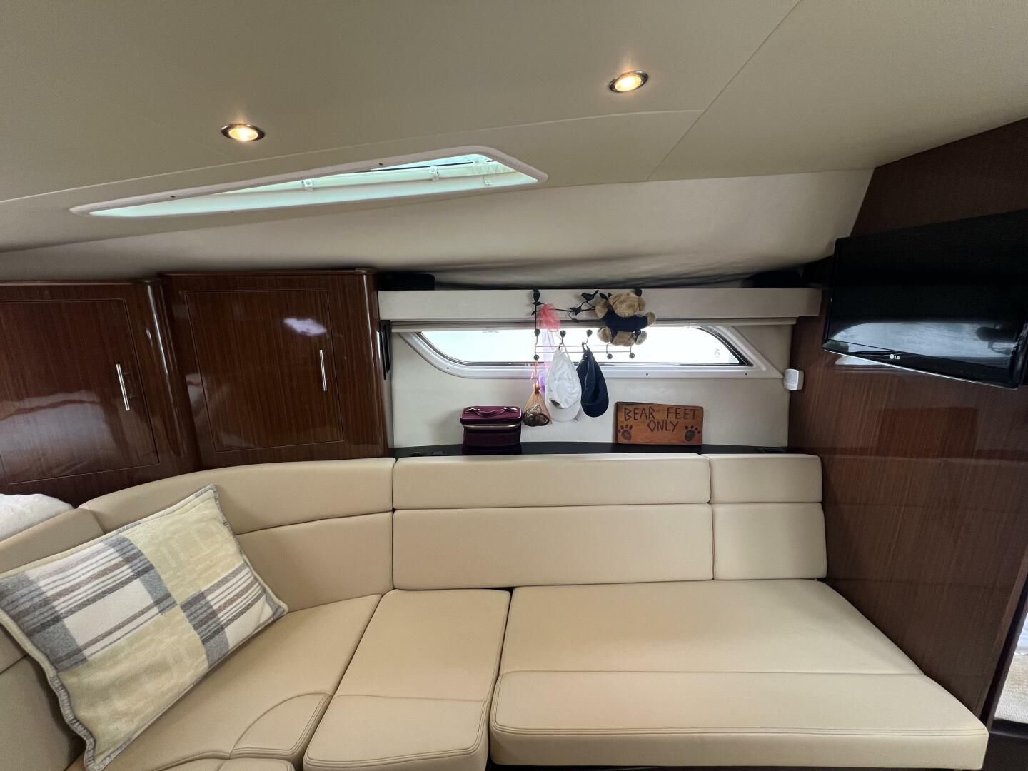35ft Regal Yacht For Sale