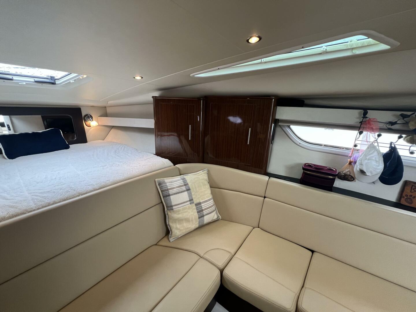 35ft Regal Yacht For Sale