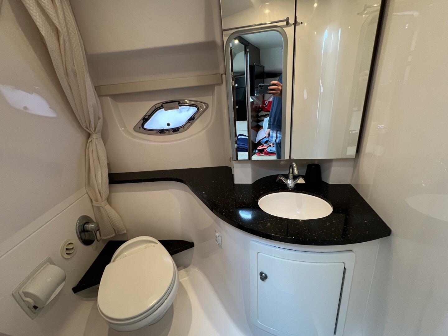 35ft Regal Yacht For Sale