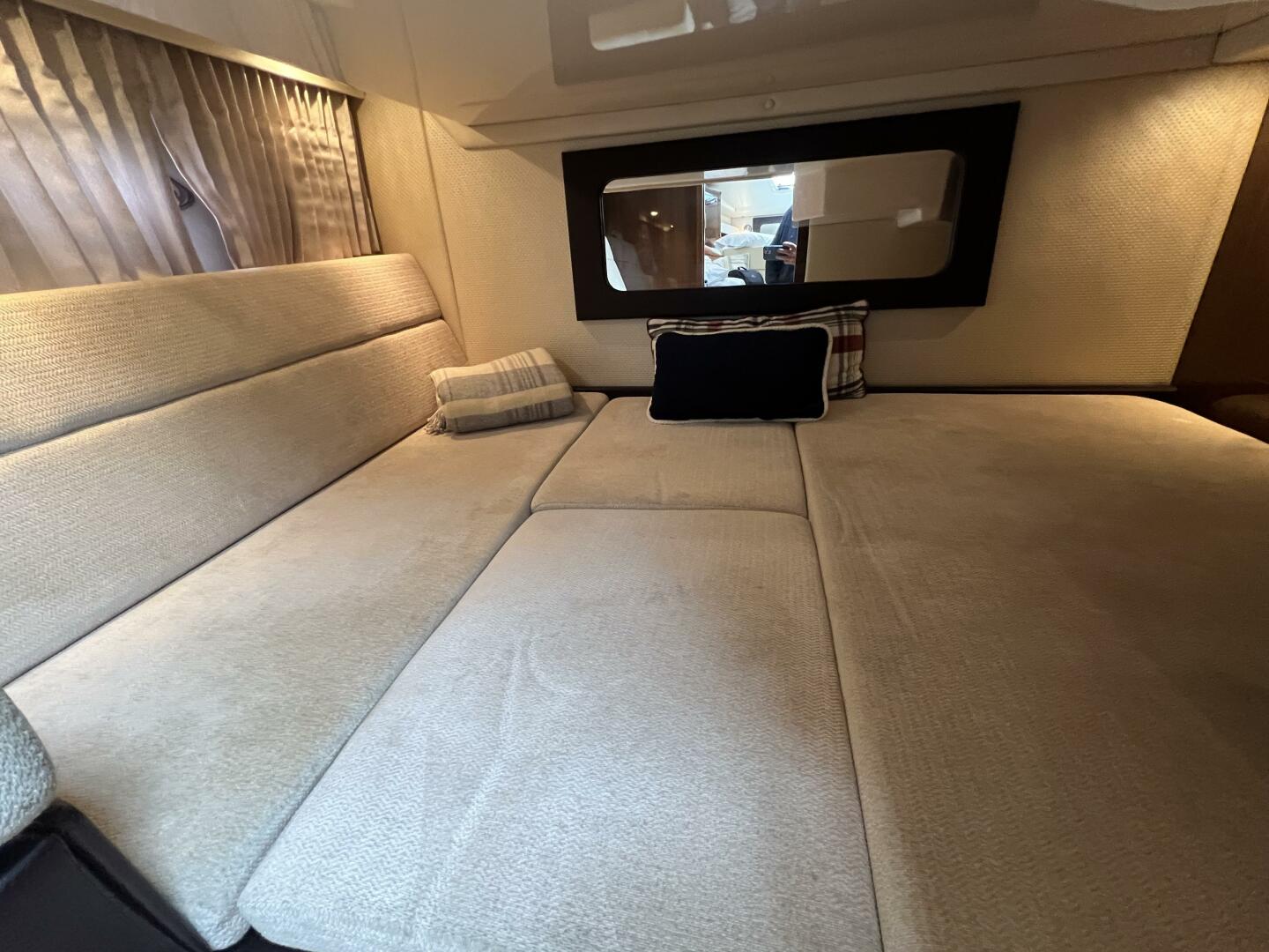 35ft Regal Yacht For Sale