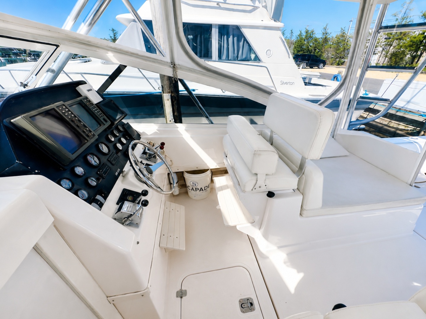 Escapade 29ft Blackfin Yacht For Sale