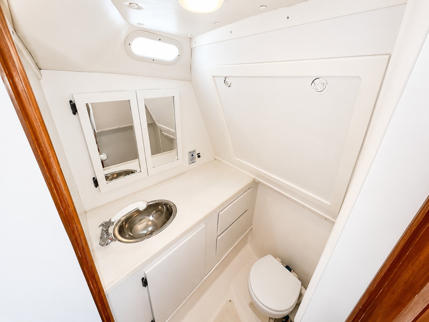 Escapade 29ft Blackfin Yacht For Sale