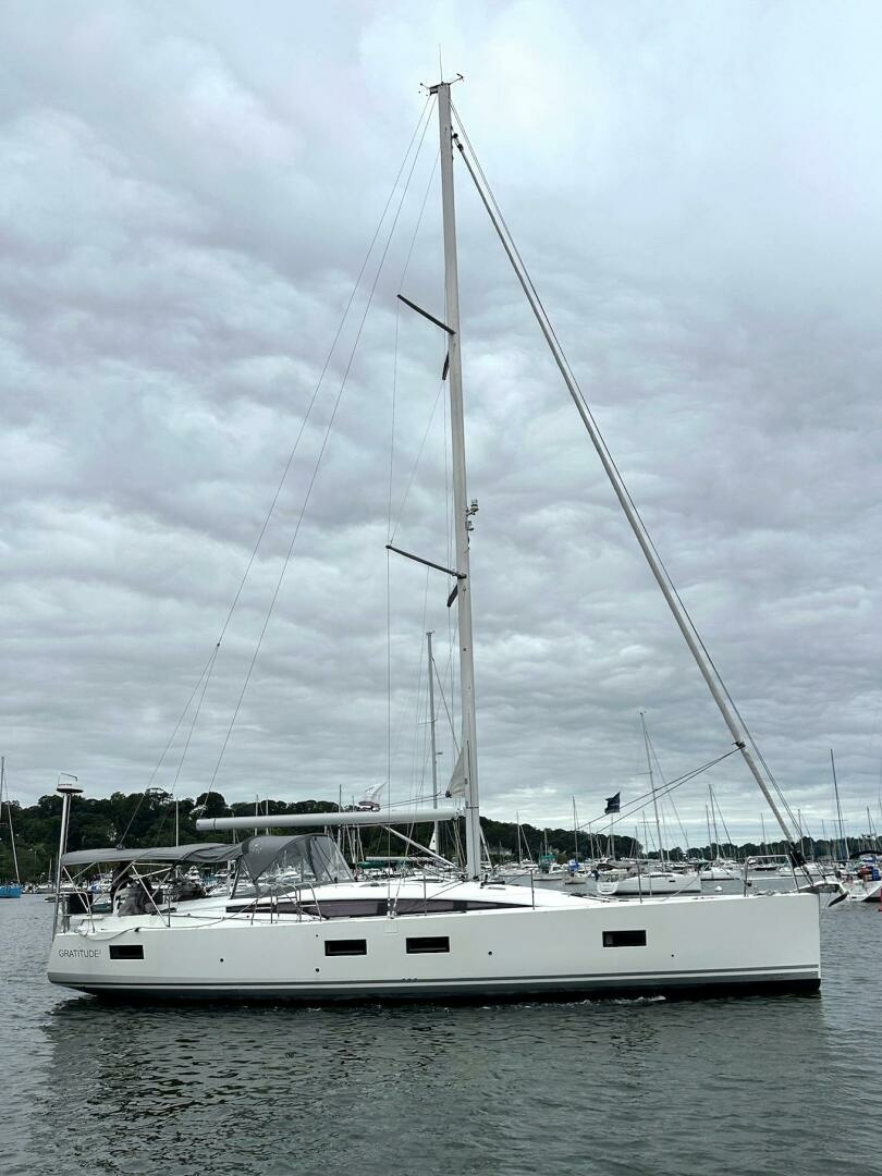 Jeanneau 54 Yacht For Sale