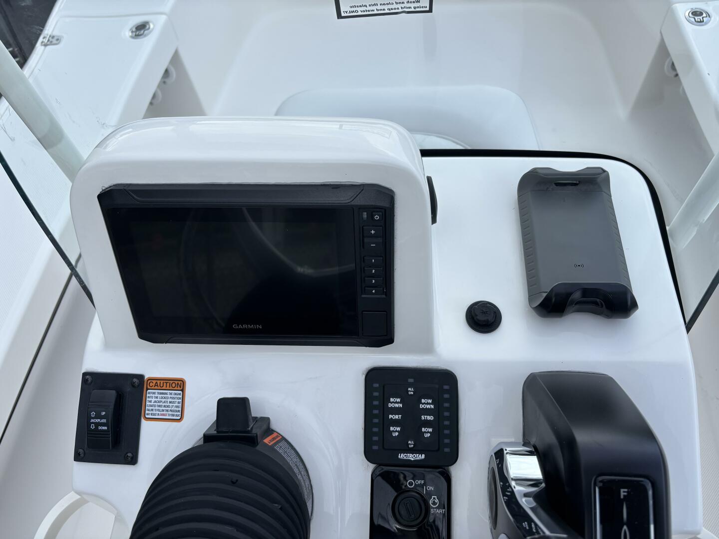 19ft Spyder Yacht For Sale
