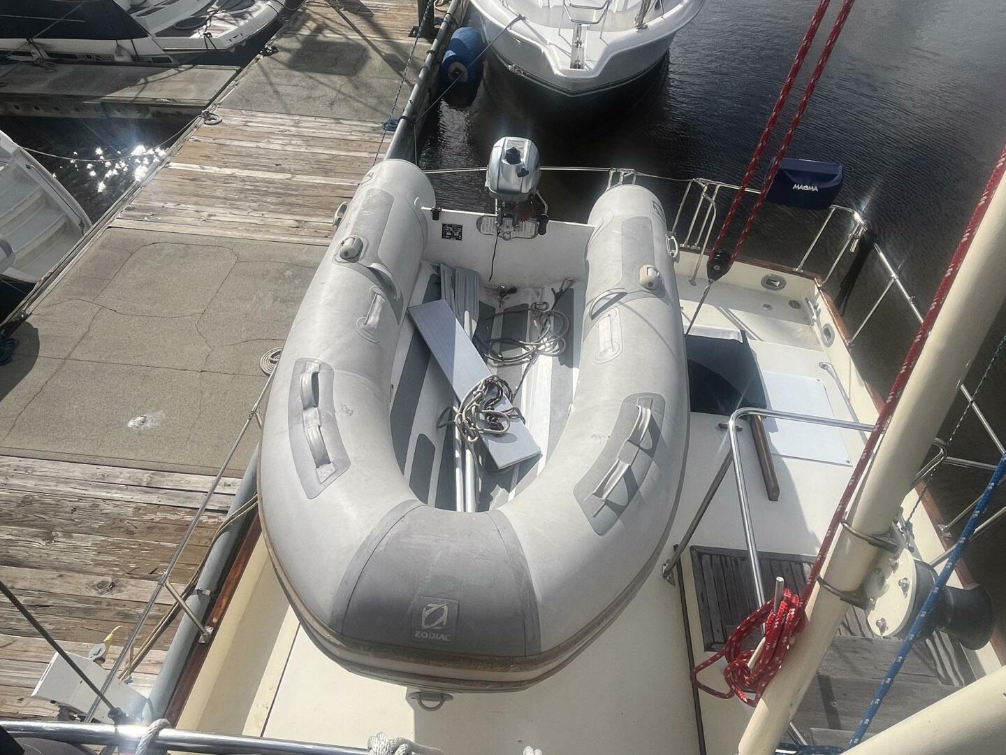 Chosen Sun 42ft Grand Banks Yacht For Sale