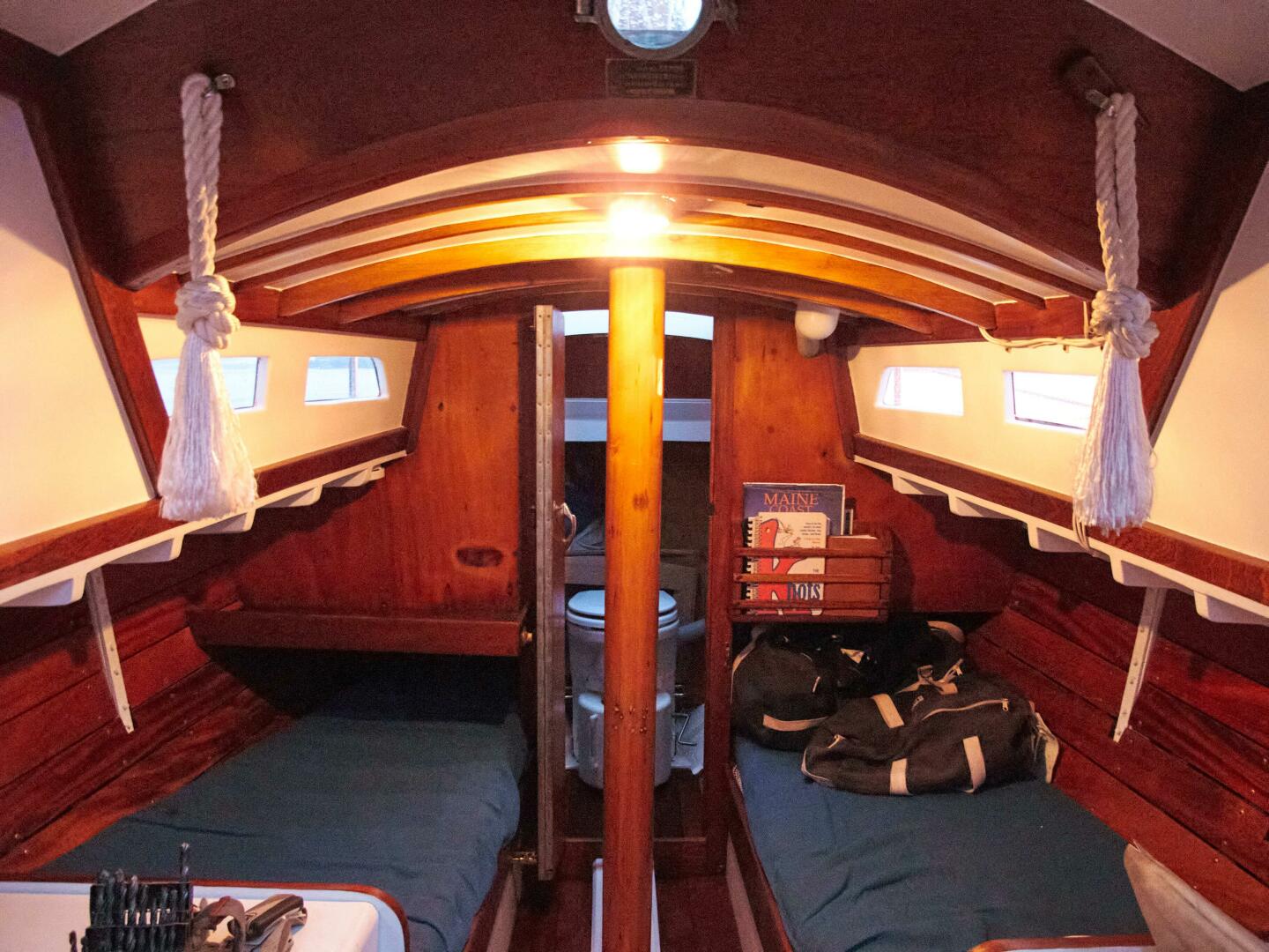 30ft Van De Stadt Yacht For Sale