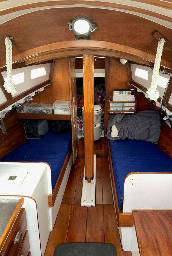 30ft Van De Stadt Yacht For Sale