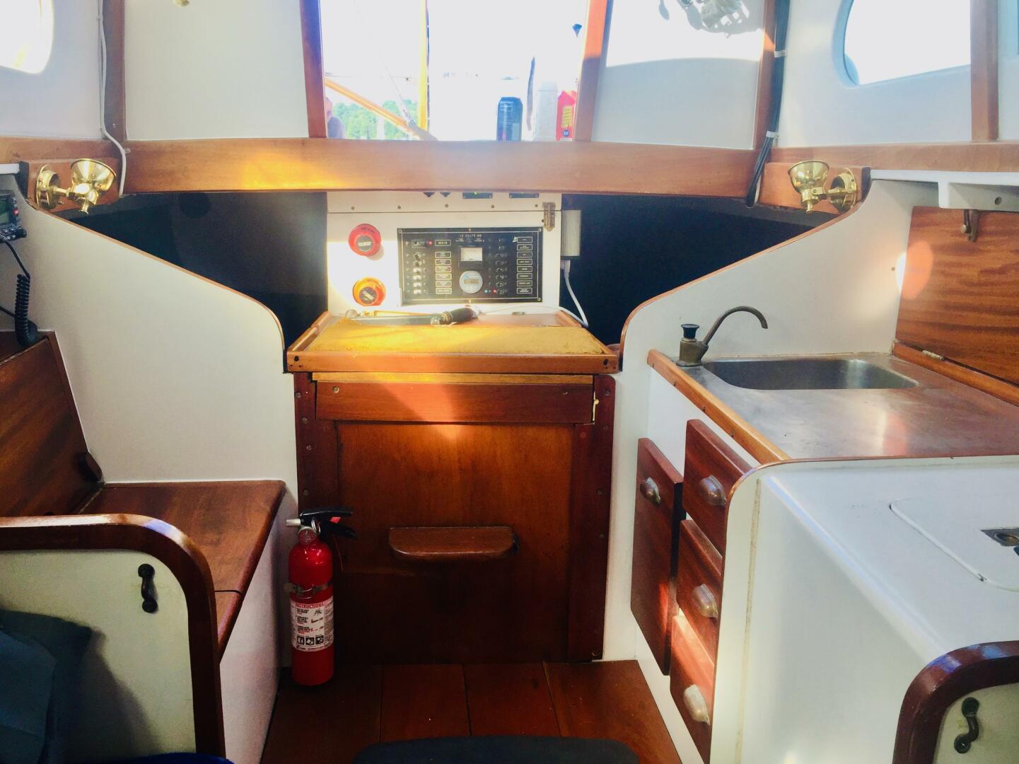 30ft Van De Stadt Yacht For Sale