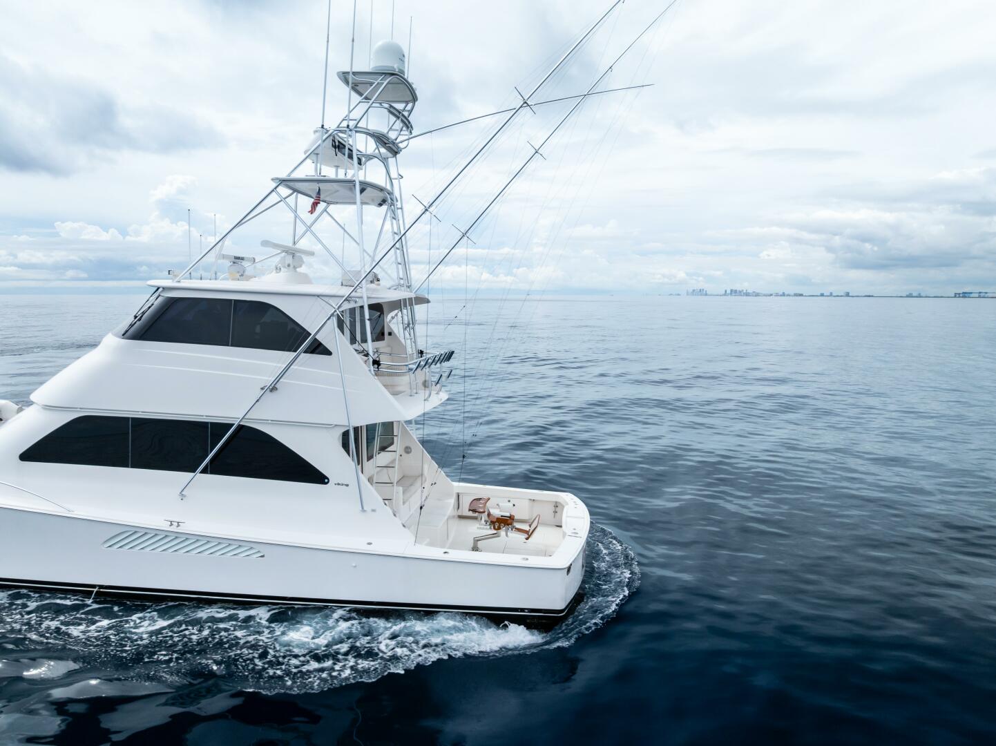 2006 Viking 68 Enclosed Bridge