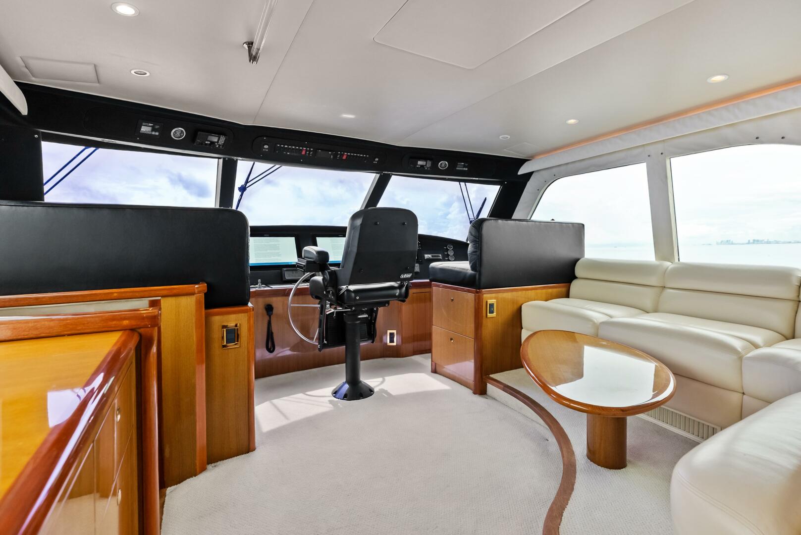 2006 Viking 68 Enclosed Bridge