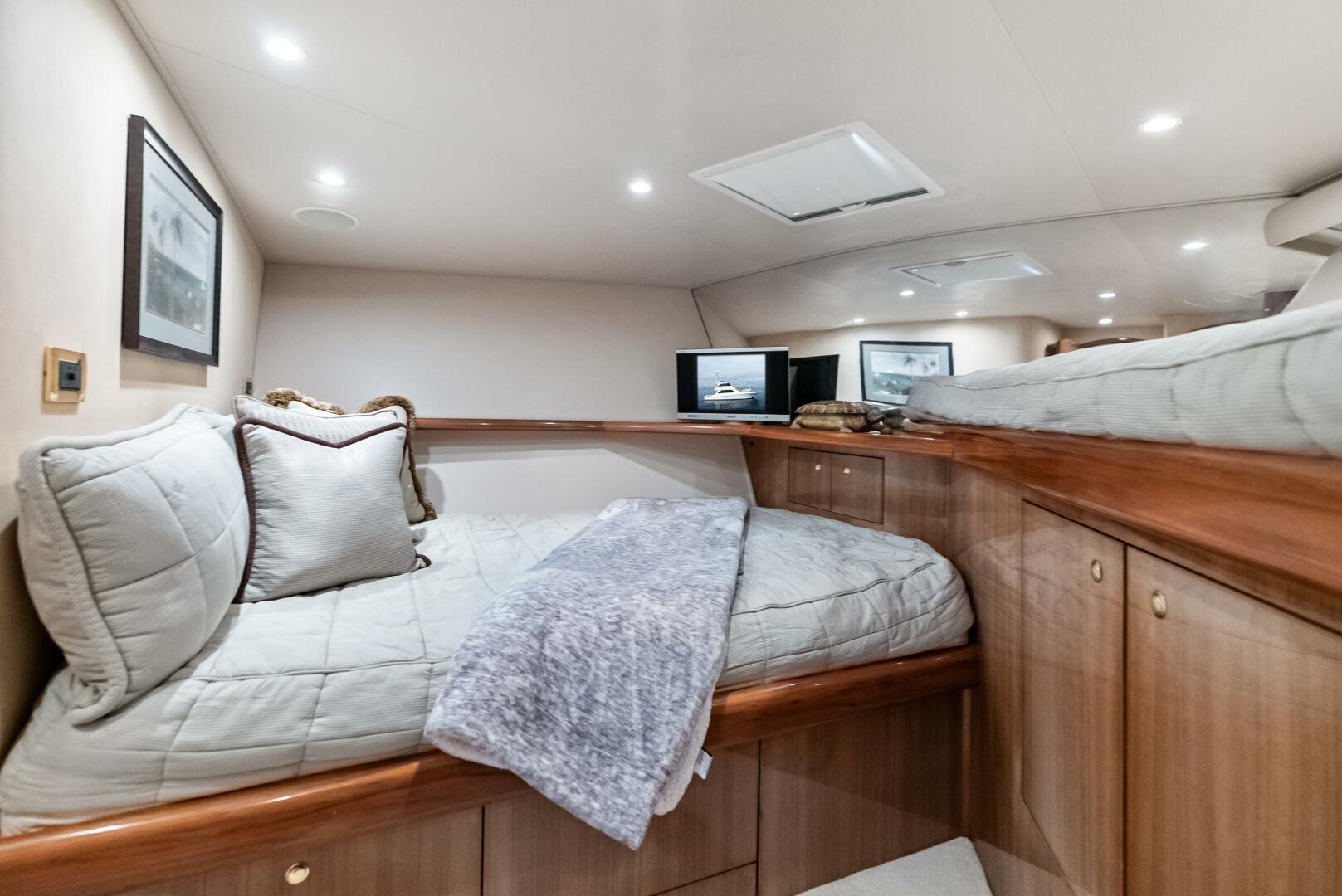 2006 Viking 68 Enclosed Bridge