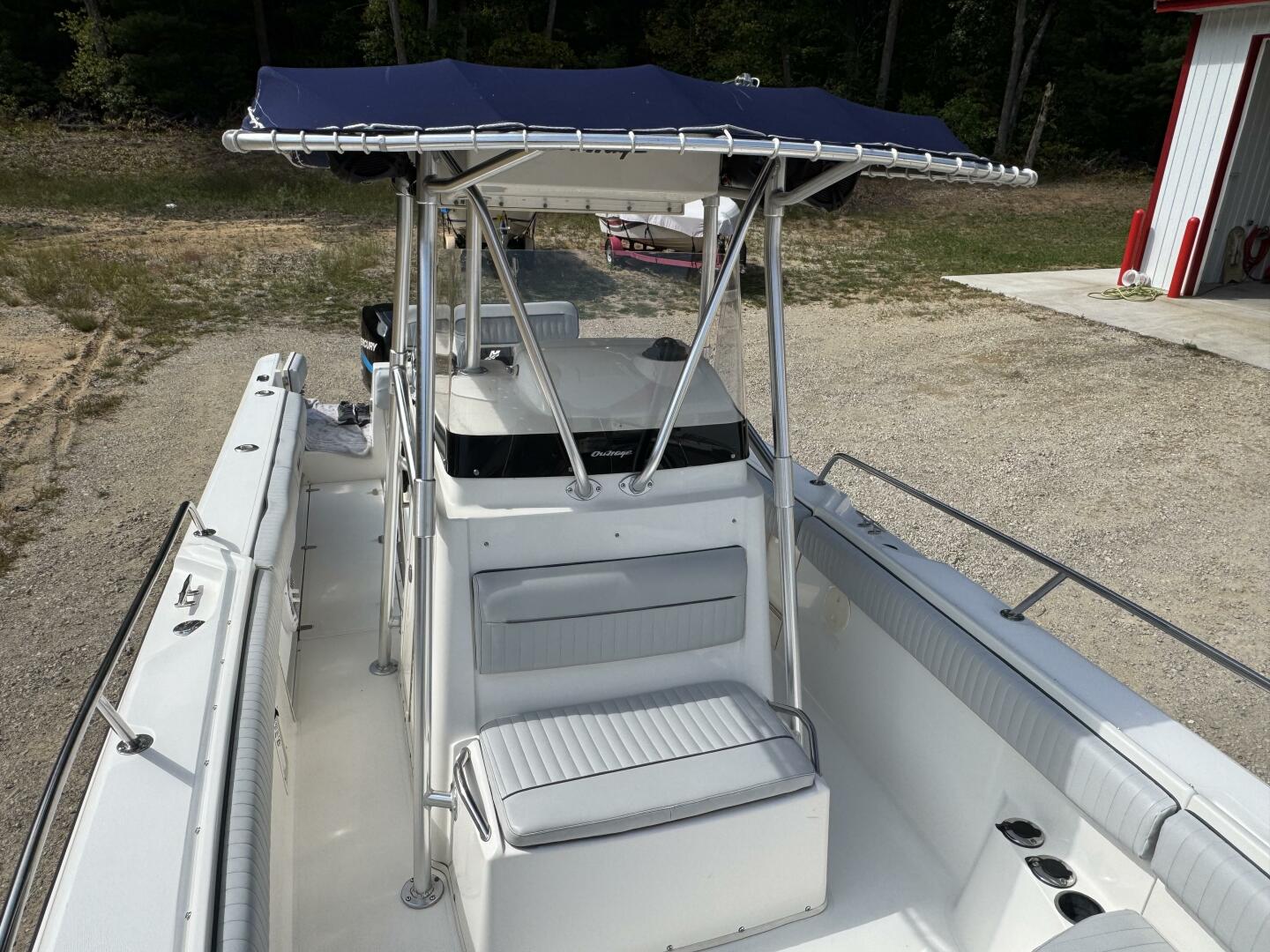 26ft Boston Whaler Yacht For Sale