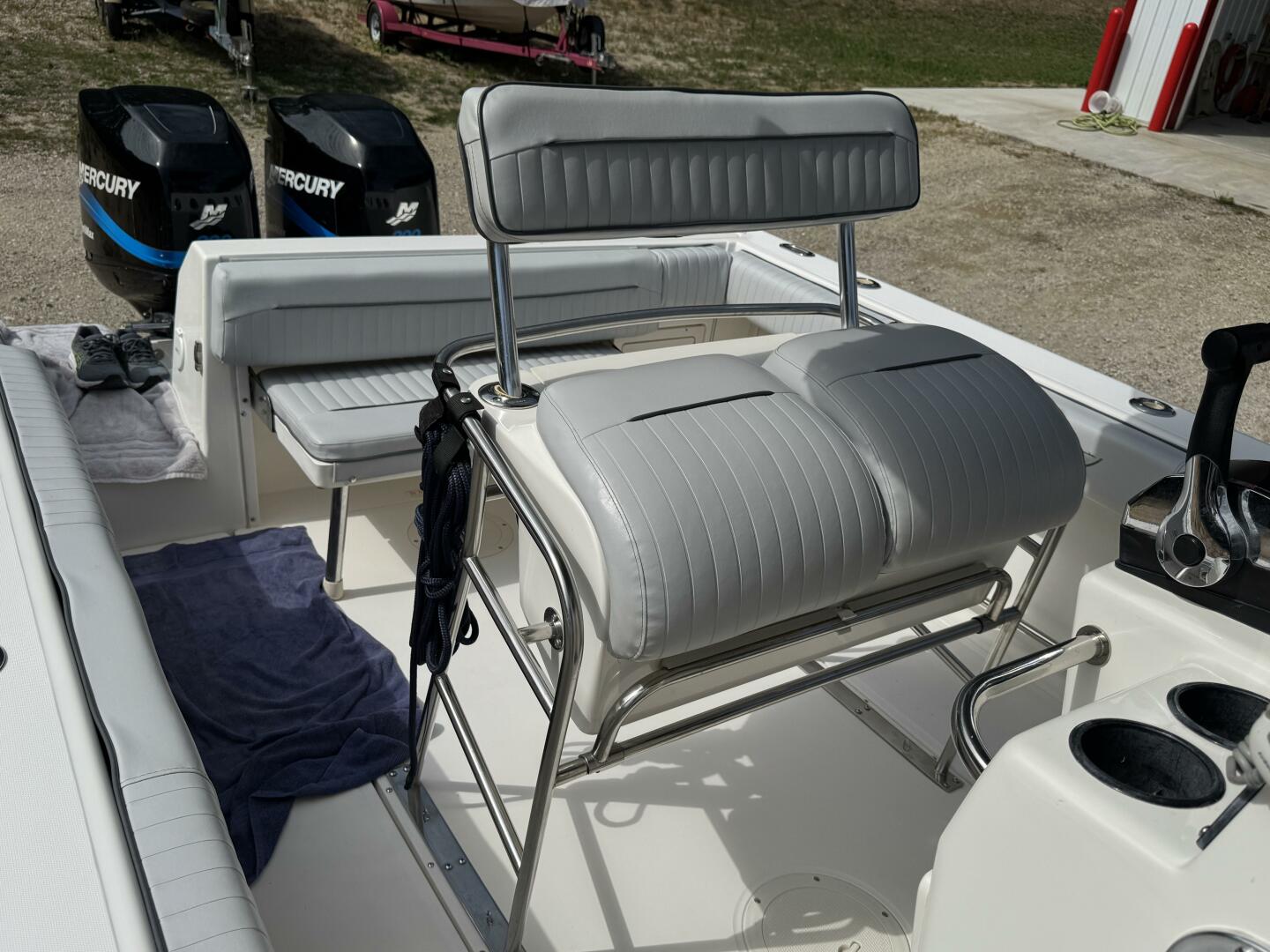 26ft Boston Whaler Yacht For Sale