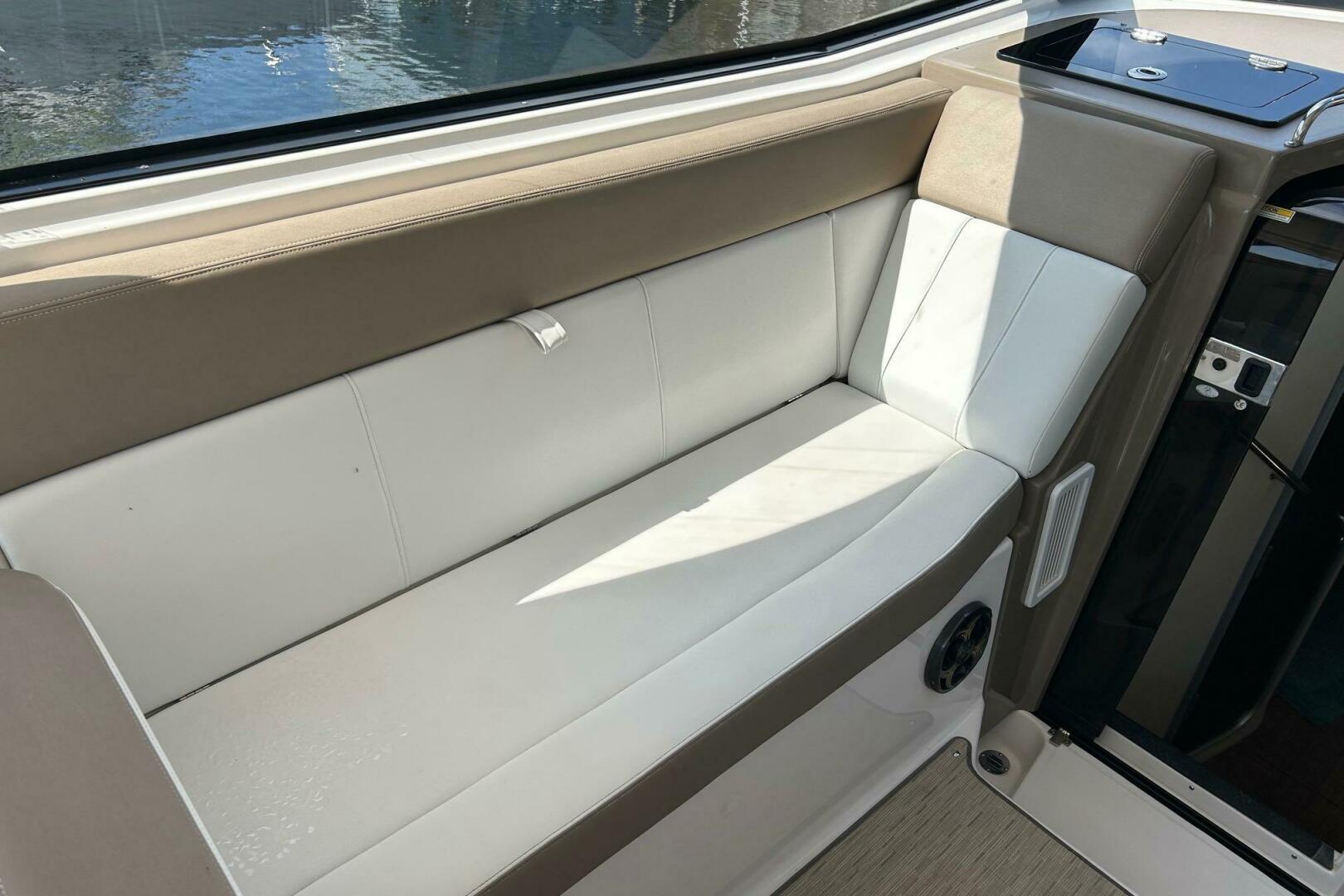TRANSPARENCY 36ft Regal Yacht For Sale