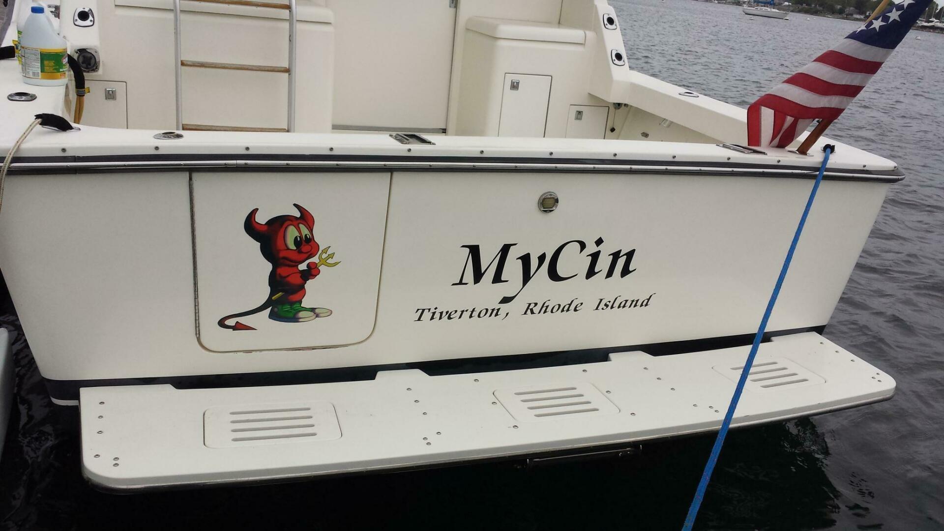 35ft Luhrs Yacht For Sale