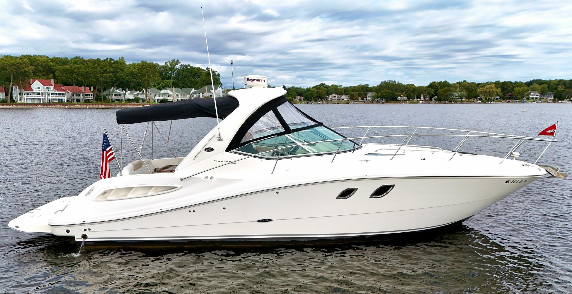 33ft Sea Ray Yacht For Sale