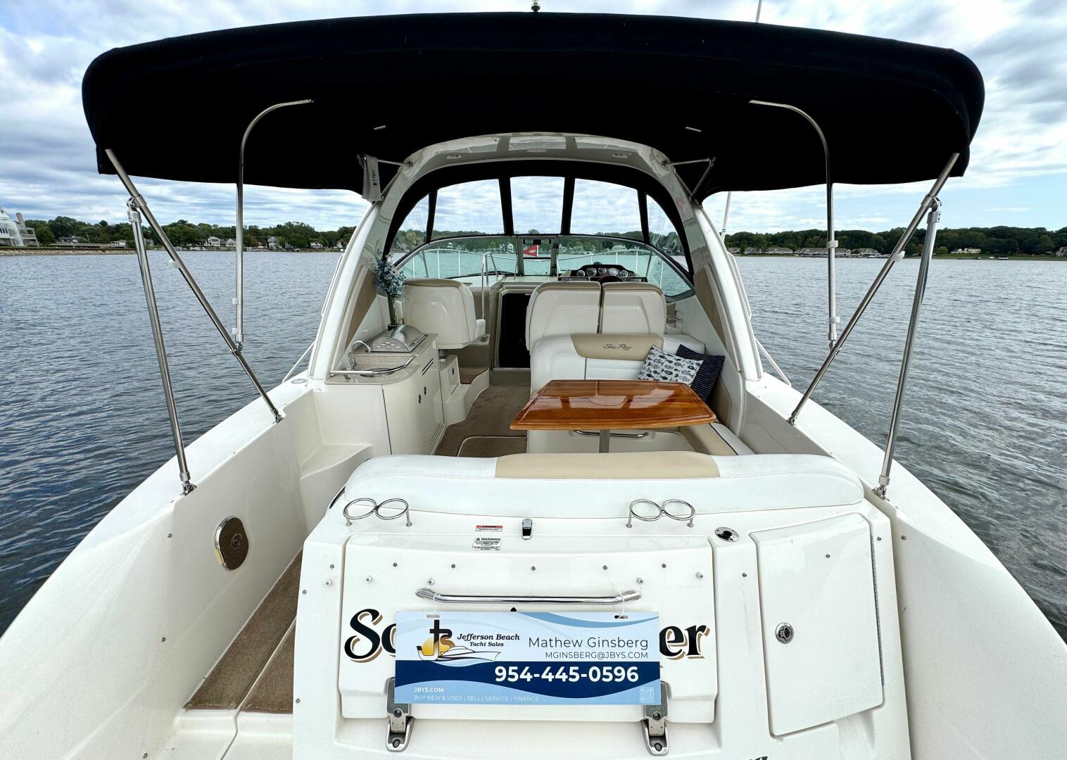 33ft Sea Ray Yacht For Sale