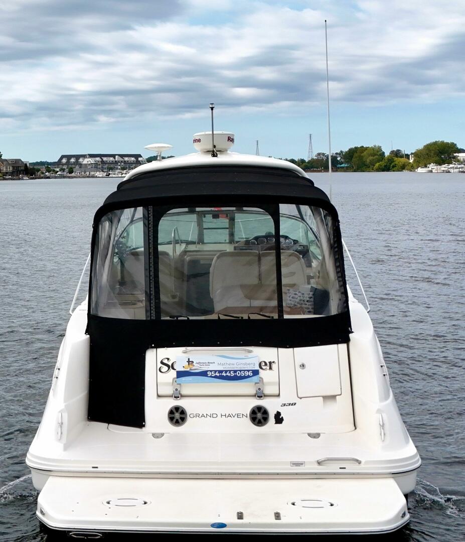 33ft Sea Ray Yacht For Sale