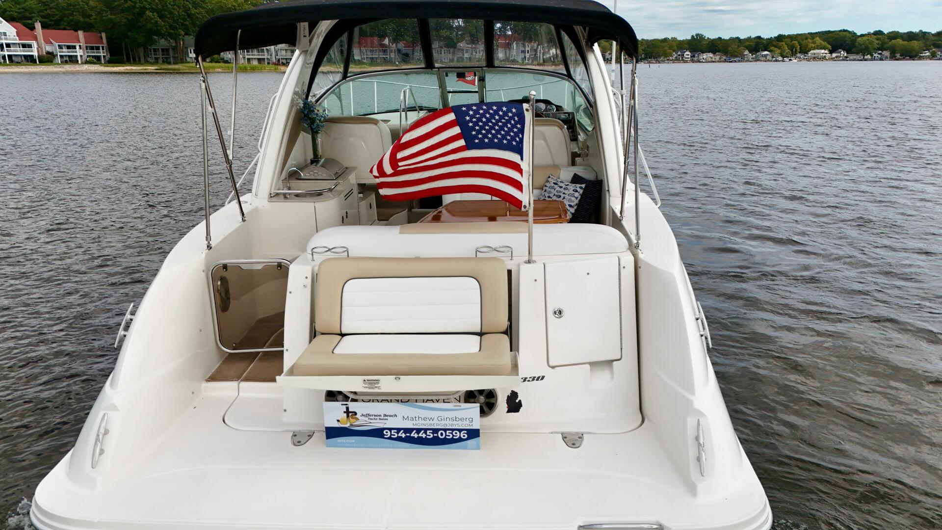 33ft Sea Ray Yacht For Sale