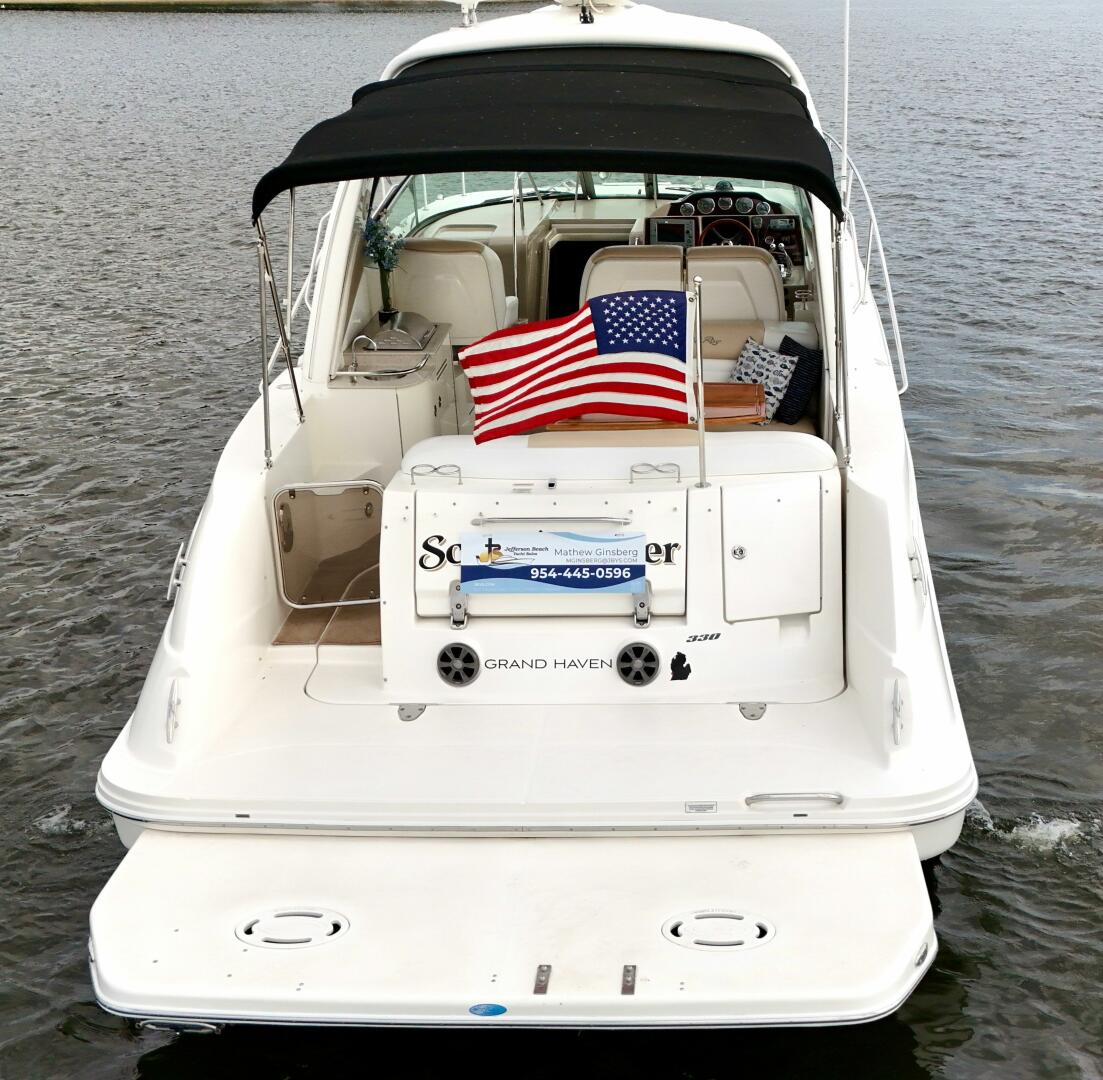 33ft Sea Ray Yacht For Sale