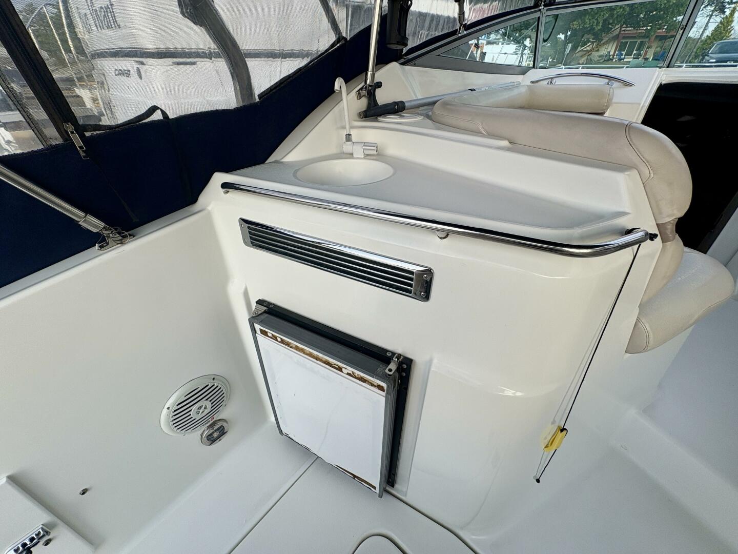 Midnight Run 27ft Doral Yacht For Sale